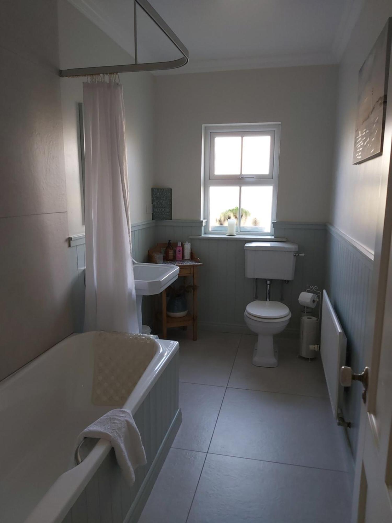 Shanakeever Farm - 2 Bedroom Apartment 클리프덴 객실 사진